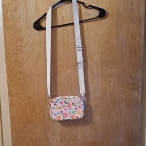 Kate Spade Strawberry Garden Camer Bag